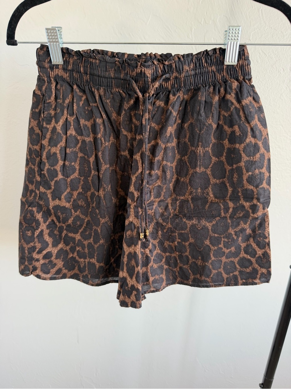 H&M - Leopard Print Drawstring Shorts - Picture 3 of 5